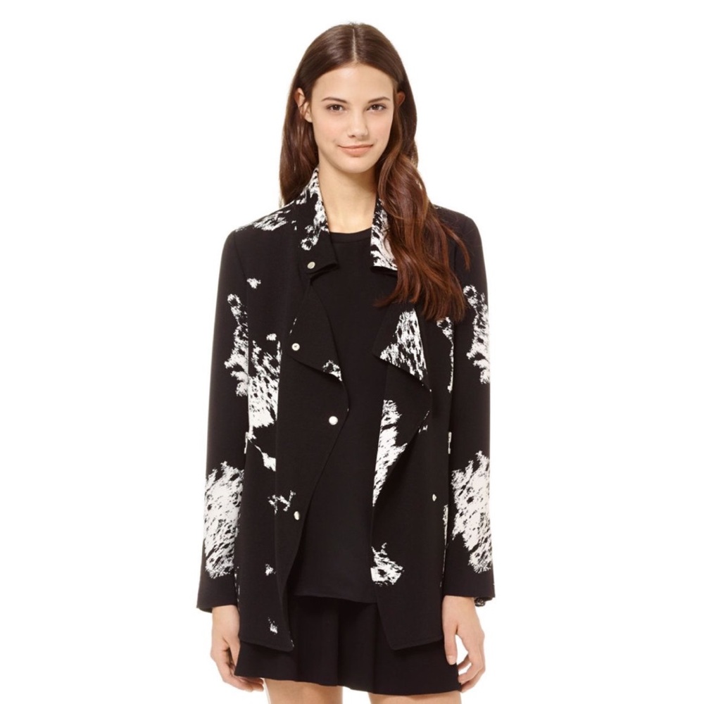 Aritzia Wilfred Mayet Double Breasted Blazer Jacket Black & White